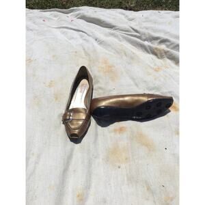 Sesto Meucci peep toe flats 9 N narrow Italy gold metallic buckle slip on shoe